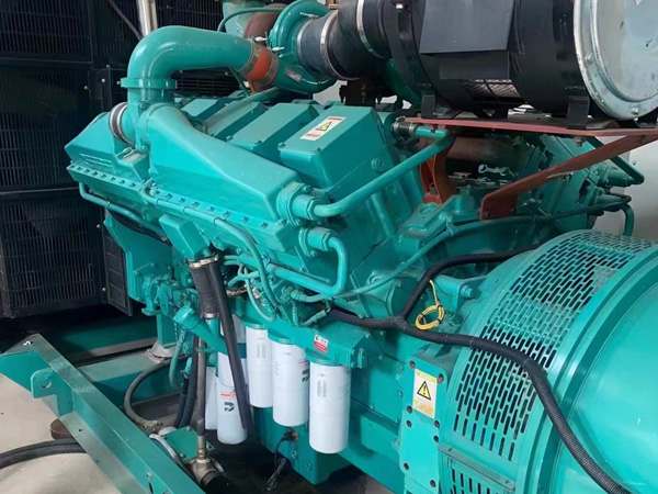 普洱更换100kW柴油发电机组机油时，需要注意哪些事项？